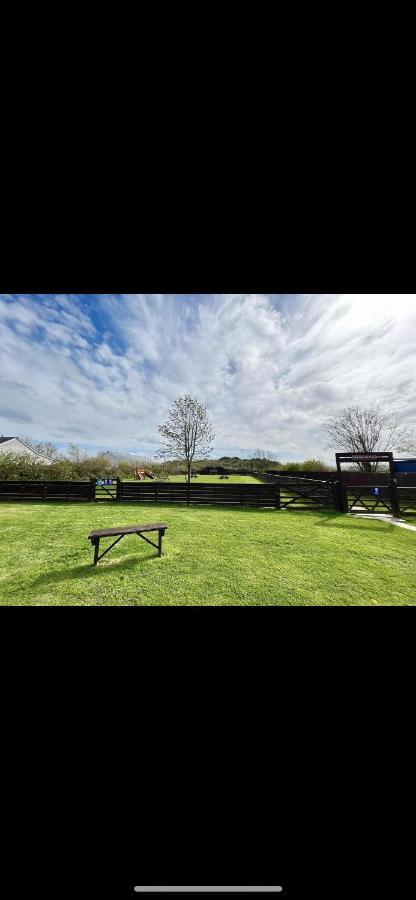 Tarka Holiday Park Ashford  Kültér fotó